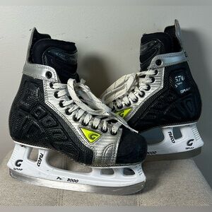 Graf Supra 570 Ice Hockey Skates Junior Size 4.5 / US shoe 5.5 Pro-2000 Cobra